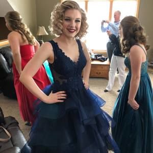 Meet your Posher, Dawn